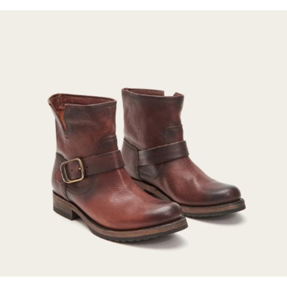 NWOT Frye Veronica Bootie in Redwood Size 7.5